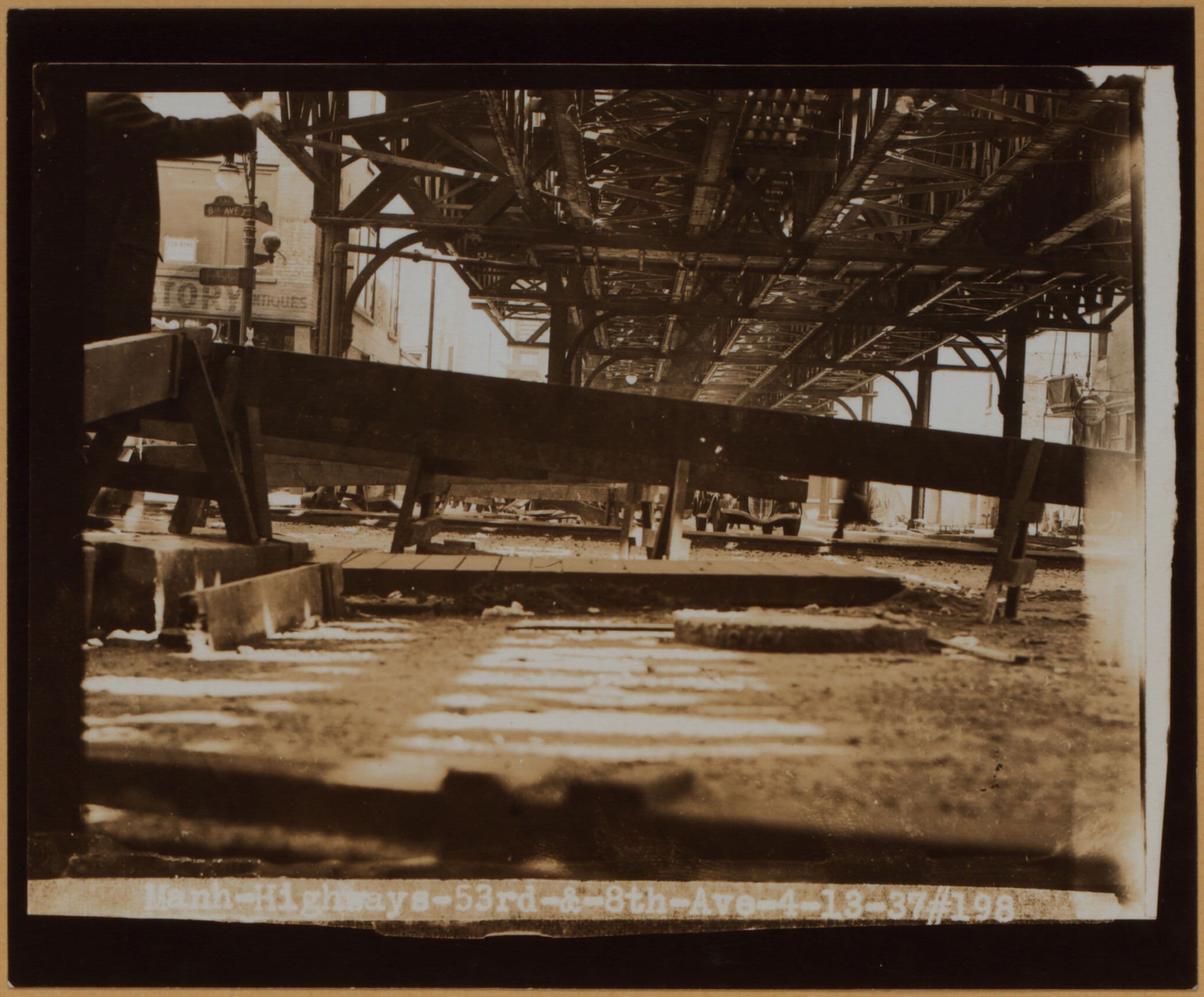 Manhattan: 53rd Street (West)- 8th Avenue.