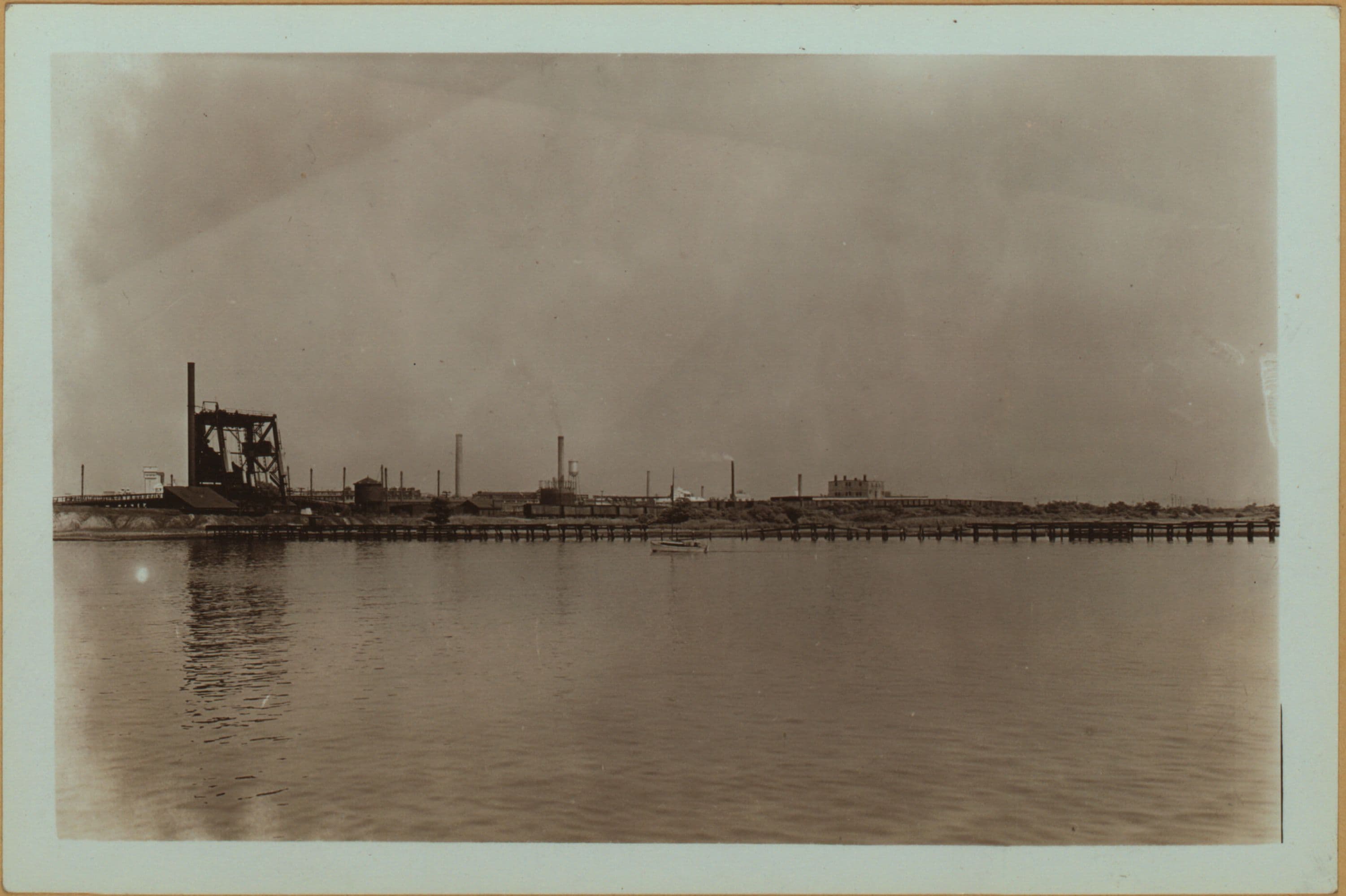 Arthur Kill - Holland Hook - Staten Island [Richmond - Ivoryport - Procter and Gamble Ivory soap works.]