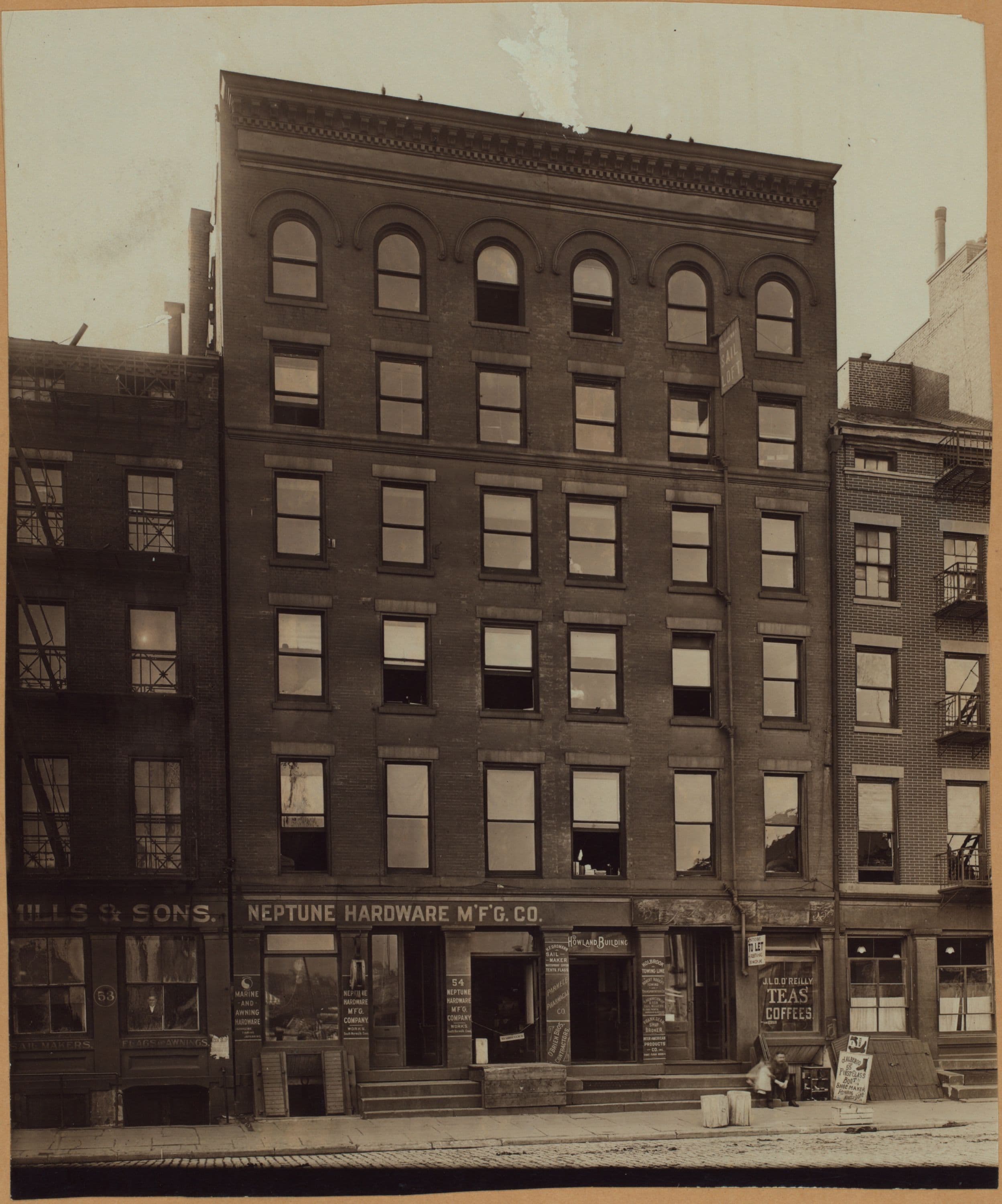 Manhattan: South Street - Jones Lane