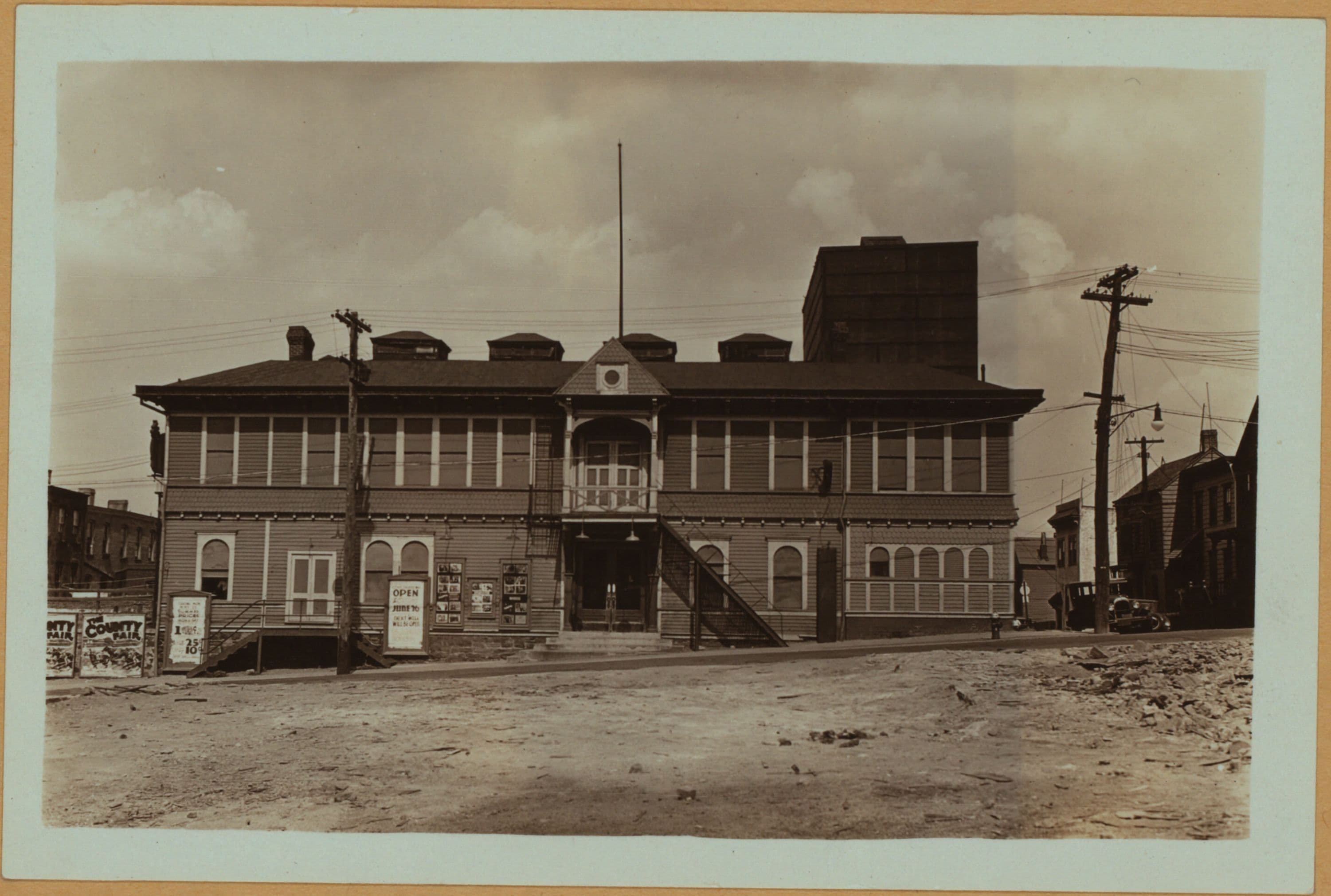 Richmond: Wright Street - Thompson Street