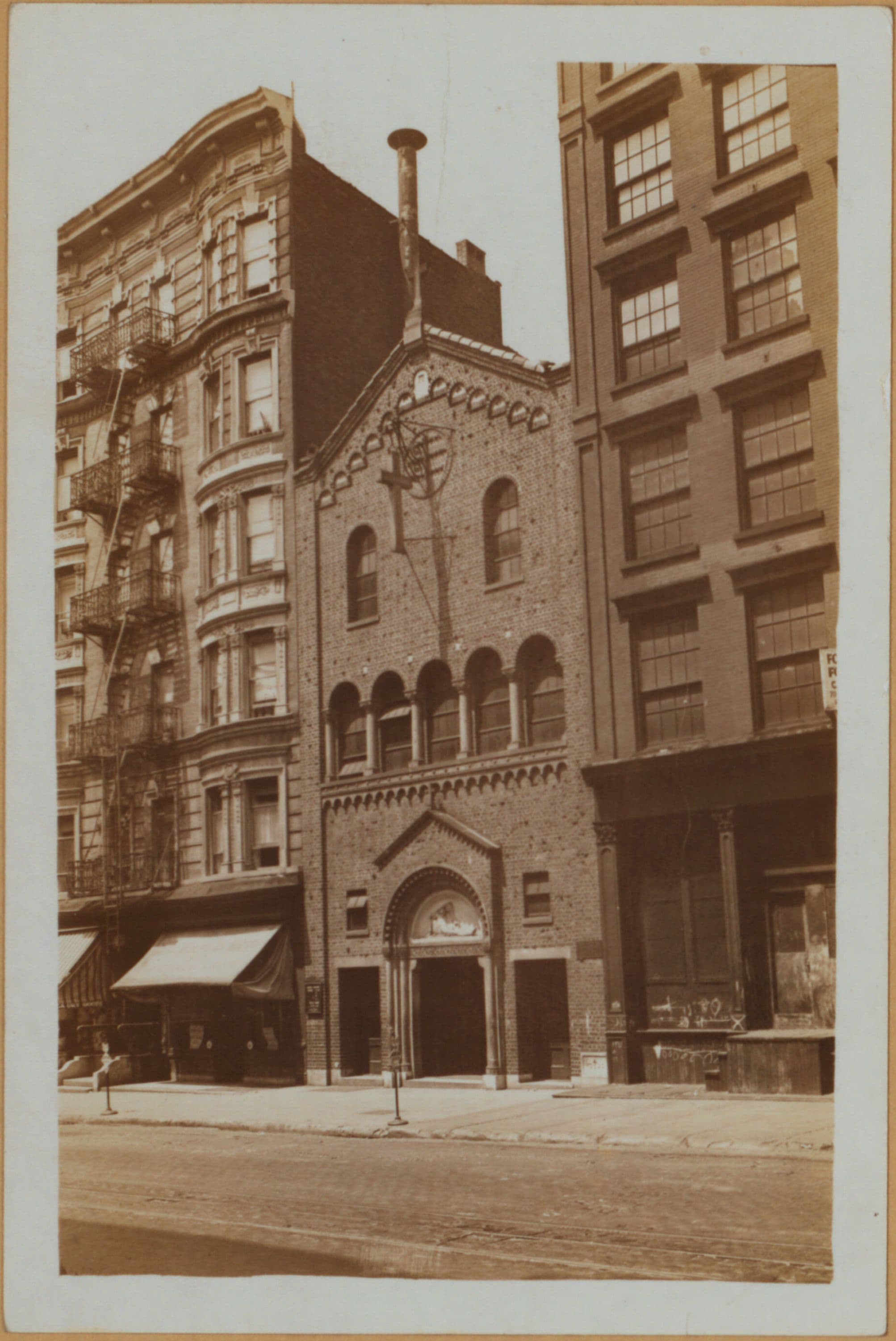 Manhattan: Broome Street - Mott Street
