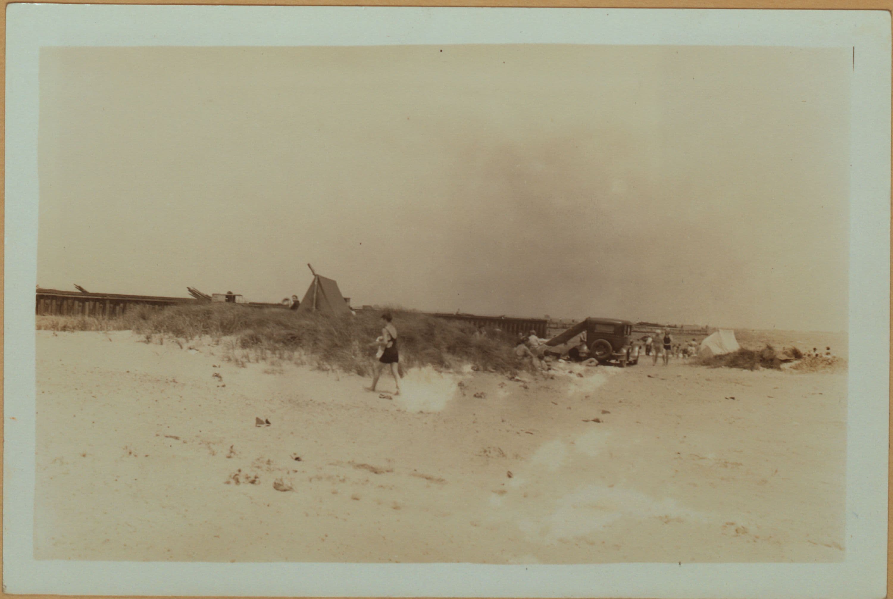 Islands - Barren Island (North) - [Floyd Bennett field - Municipal airport.]