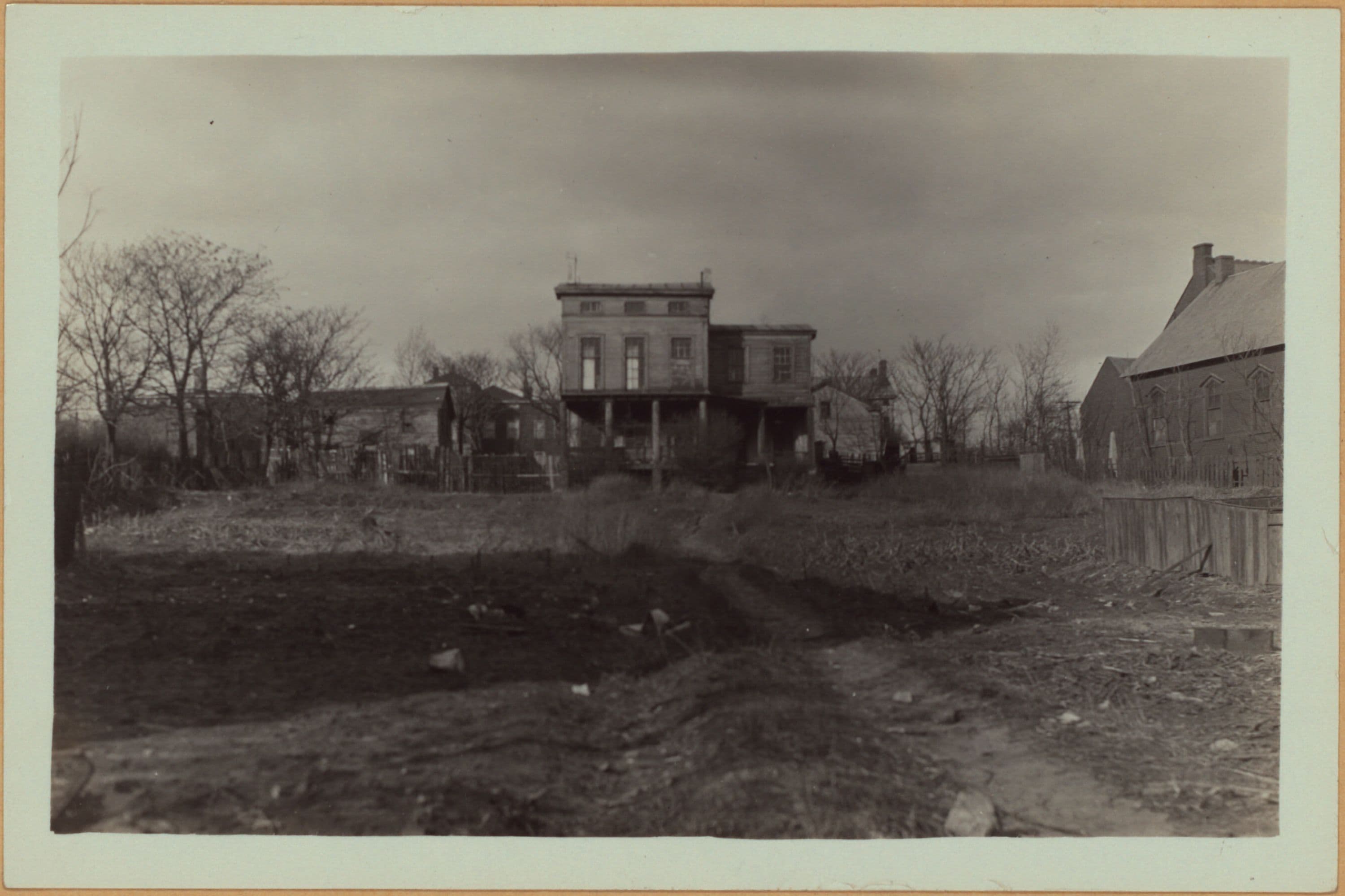 Queens: Astoria Boulevard - Main Avenue