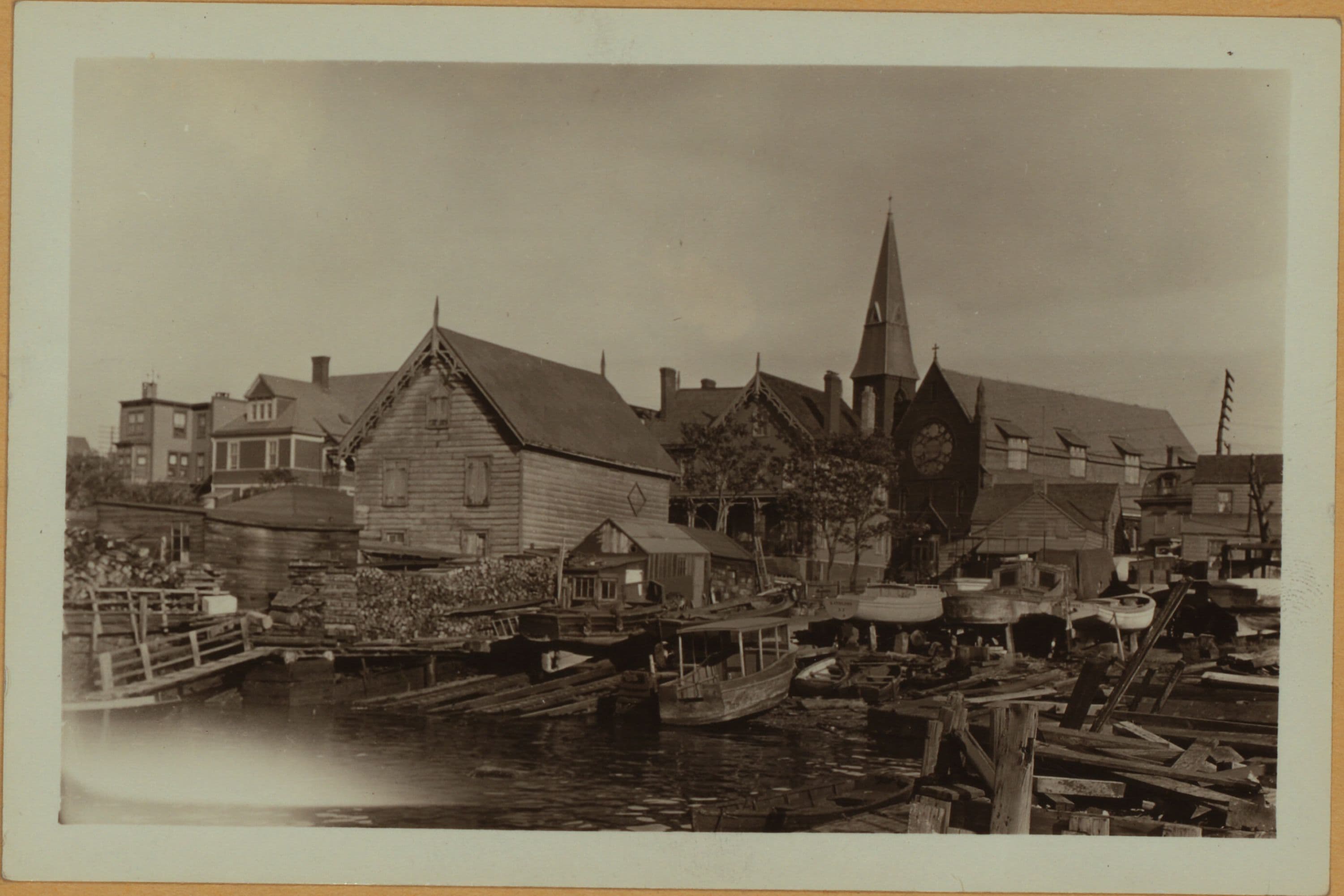 Richmond: Richmond Terrace - Treadwell Avenue