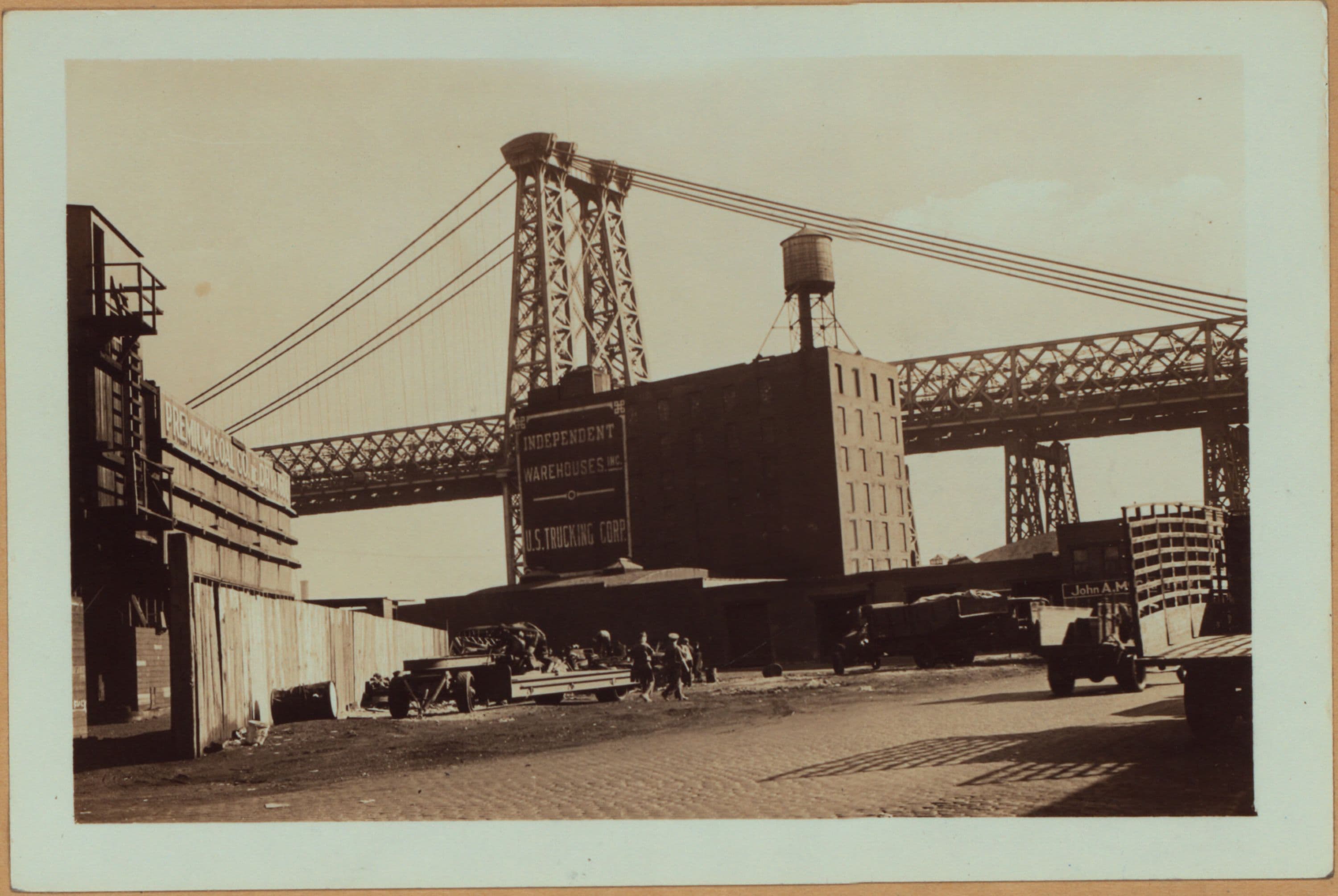Manhattan: Tompkins Street - Rivington Street