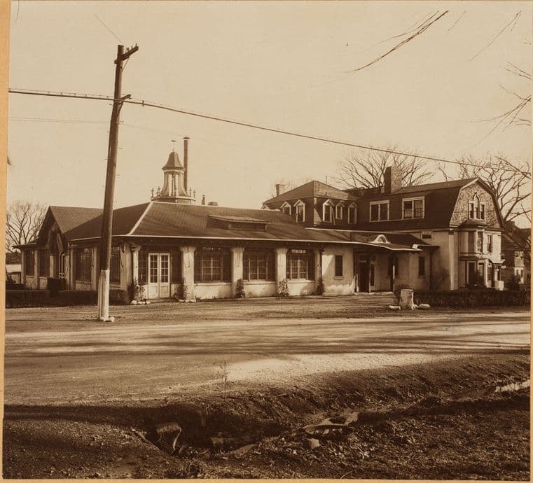 Bronx: Eastchester Road - Pelham Parkway South