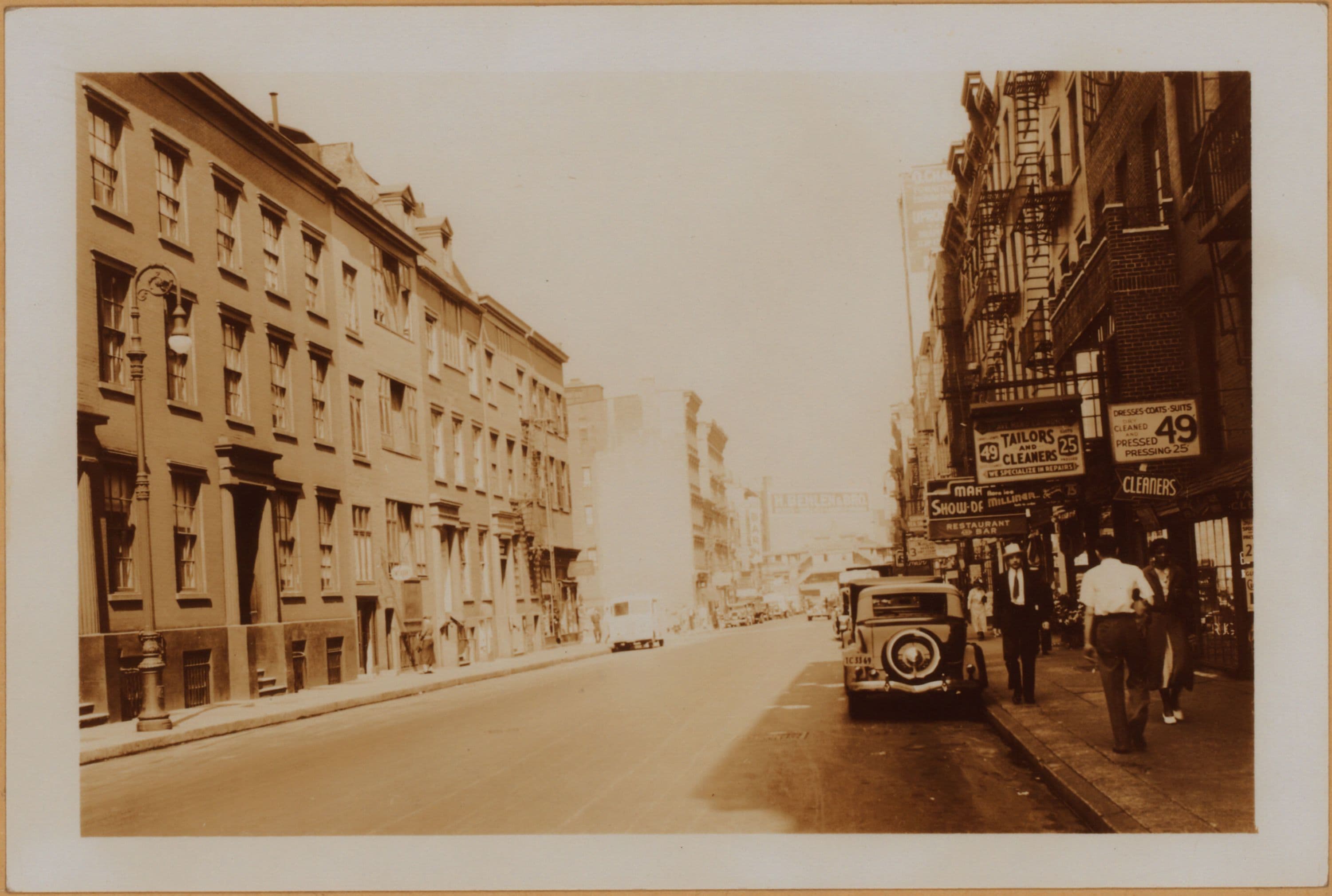 Manhattan: 8th Street - 6th Avenue