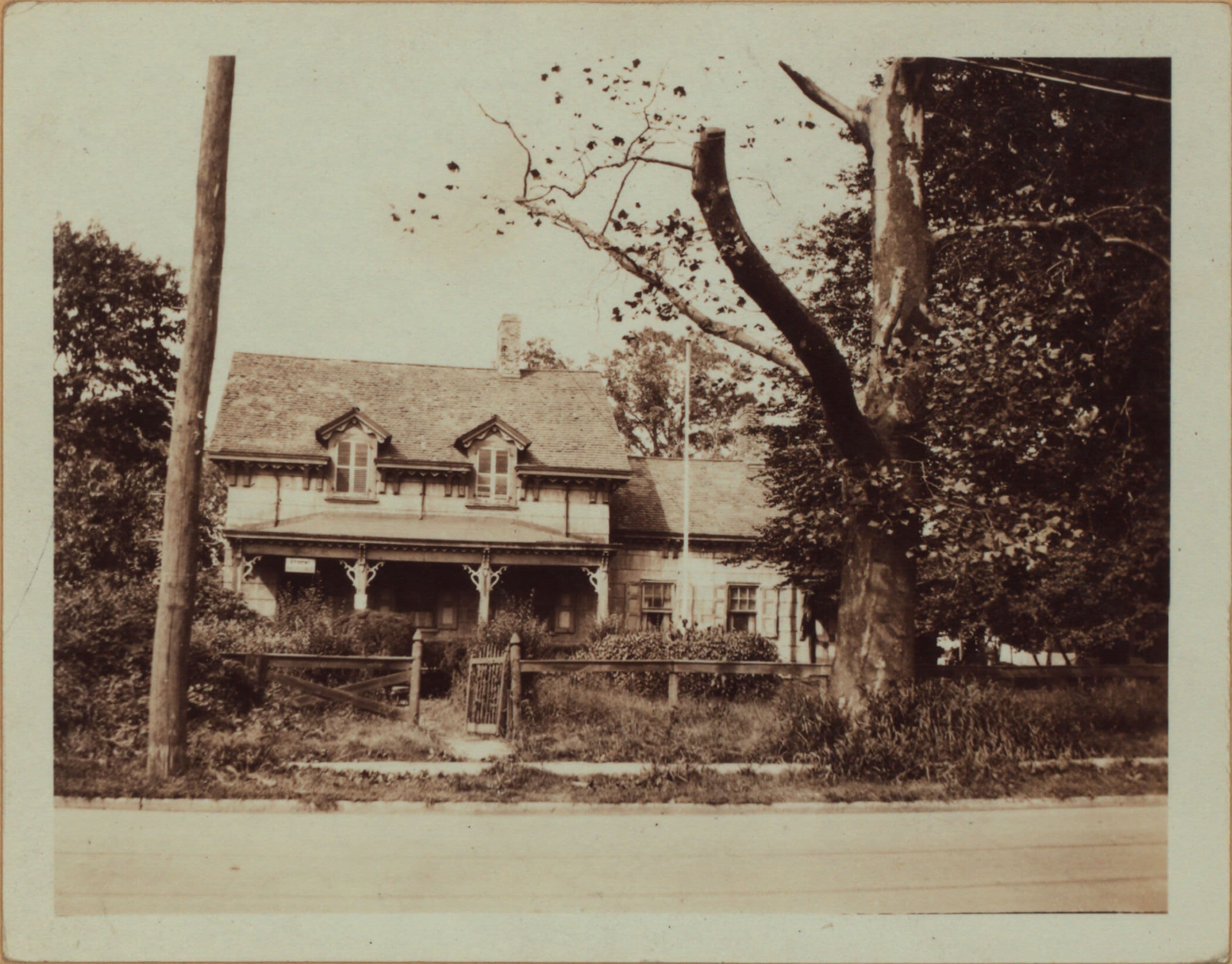 Queens: Corona Avenue - 102nd Street