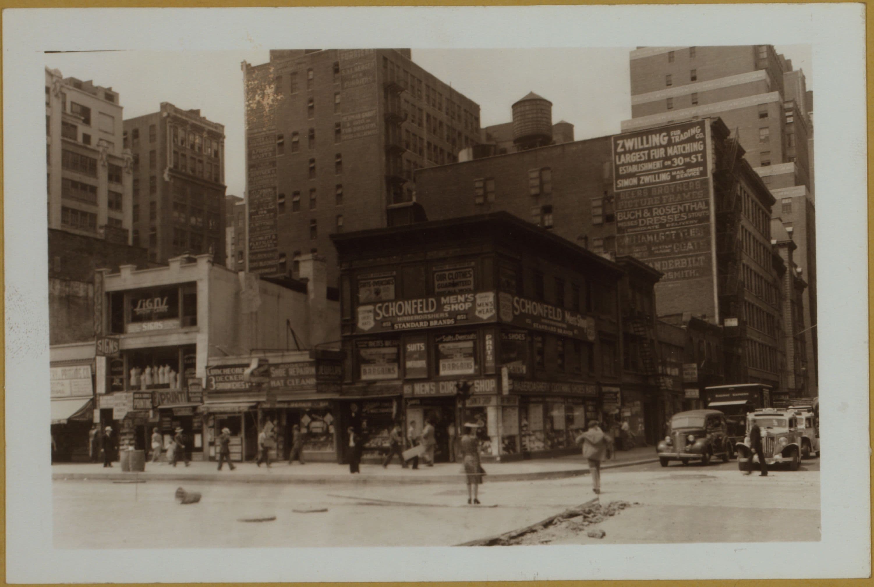 Manhattan: 6th Avenue - 30th Street (West)