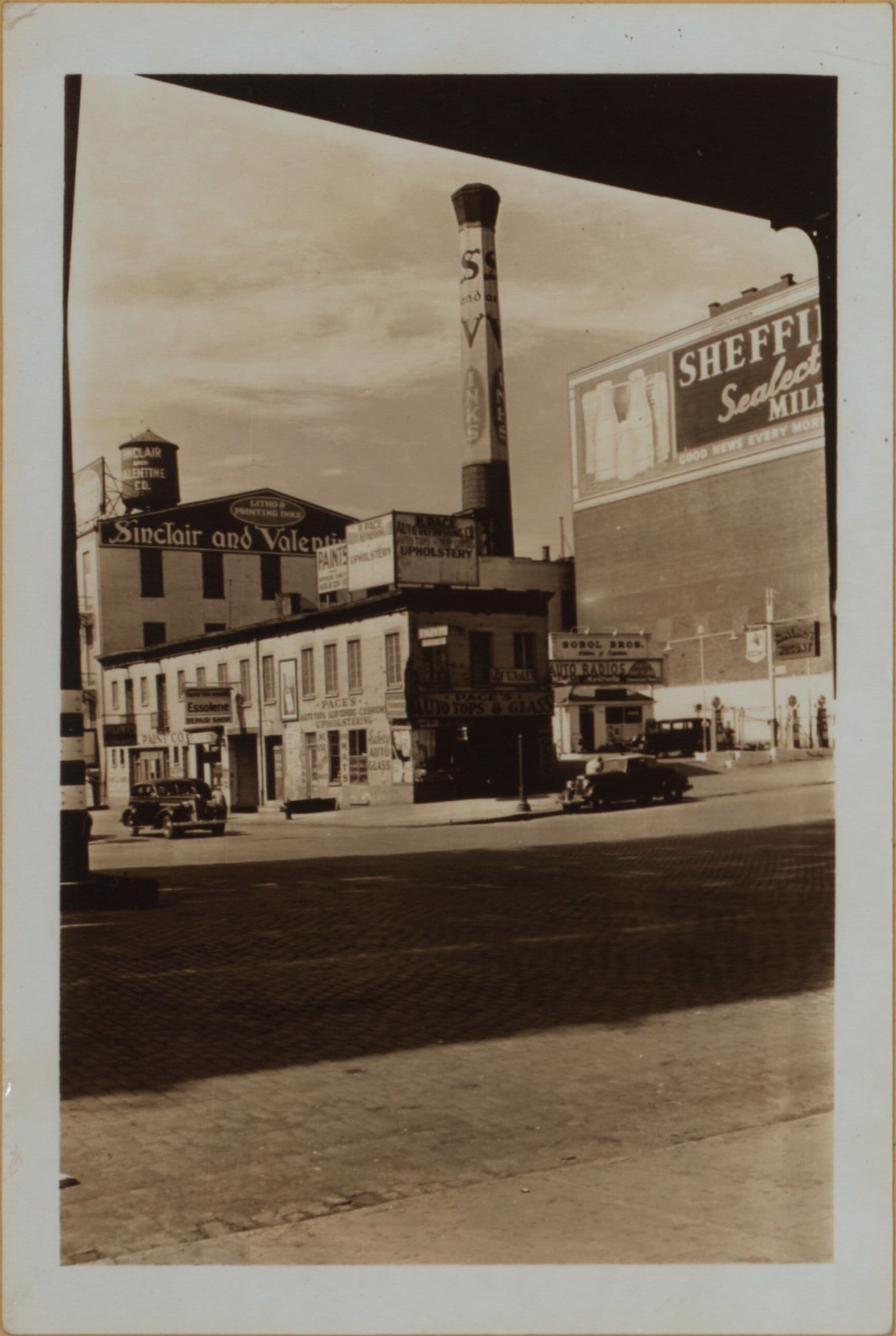 Manhattan: Broadway - St. Clair Place