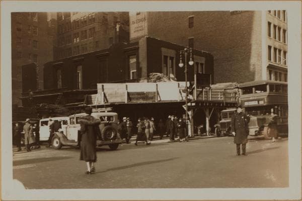 Manhattan: 5th Avenue - 39th Street, 1934