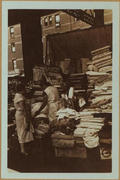 Occupations - Peddlers - Clothing - Dry goods., 1934