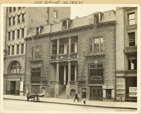 Manhattan: 14th Street (West) - 6th Avenue, 1918