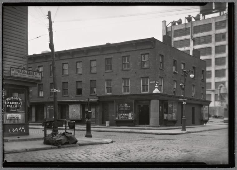 Hudson Tavern; Tillary Spaghetti House: Hudson Ave.-Front St., Brooklyn, 1934