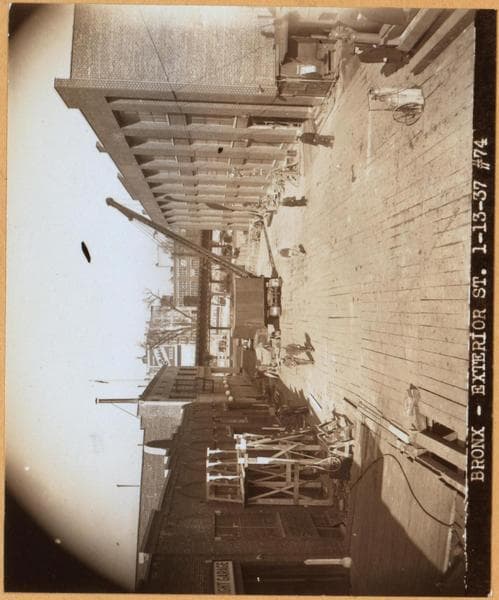 Bronx: Exterior Street - Broadway, 1937