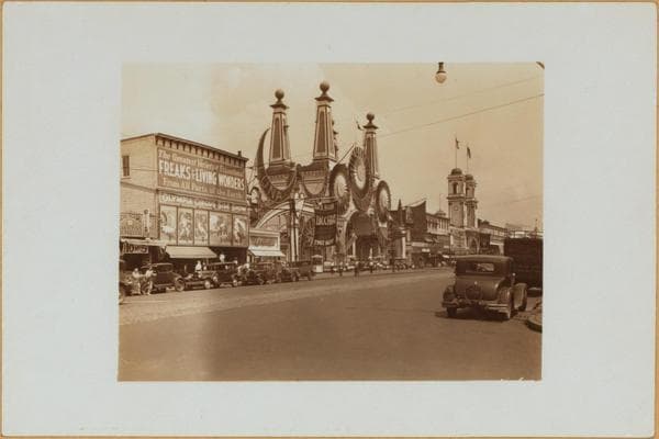 Brooklyn: Surf Ave. - 12th St. W., 1932–1937