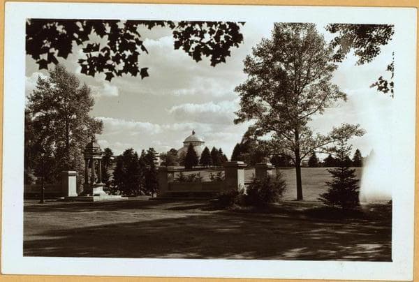 Bronx: Bronx Park - Horticultural Building - Bontanical Garden., 1938; 1938-05-12