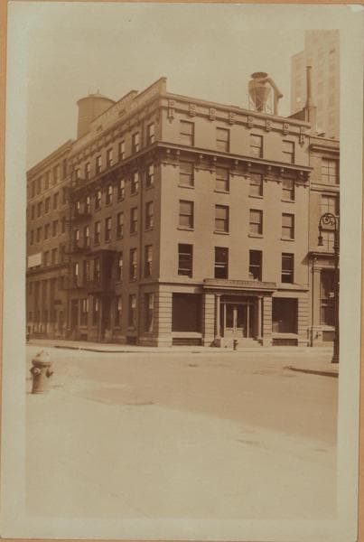 Manhattan: Maiden Lane - Front Street, 1930–1935