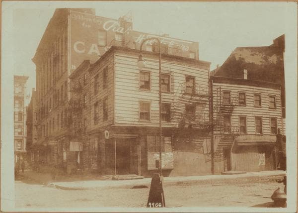 Manhattan: Water Street - Catherine Slip, 1920
