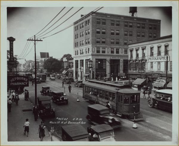 Queens: Main Street - Roosevelt Avenue
