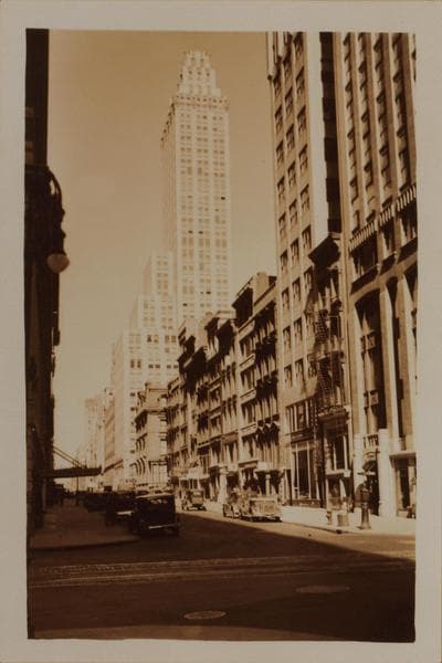 Manhattan: 47th Street - Madison Avenue, 1932