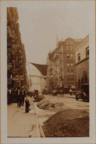 Manhattan: Bayard Street - Bowery, 1927–1936