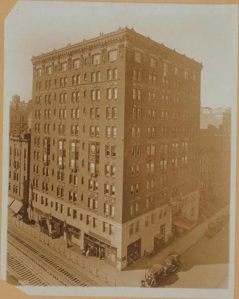 Manhattan: Columbus Avenue - 70th Street, 1916
