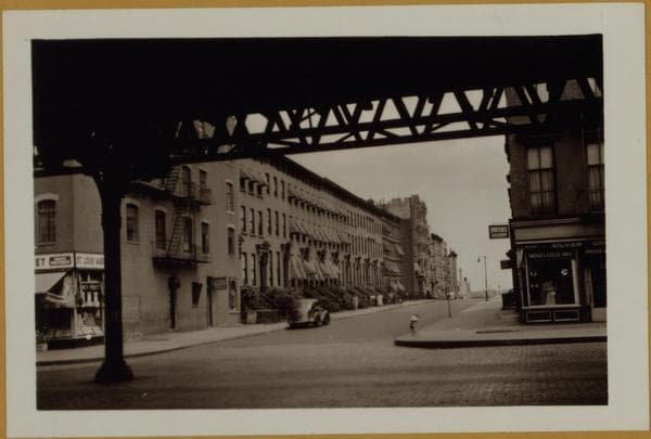 Manhattan: 30th Street - 2nd Avenue, 1942