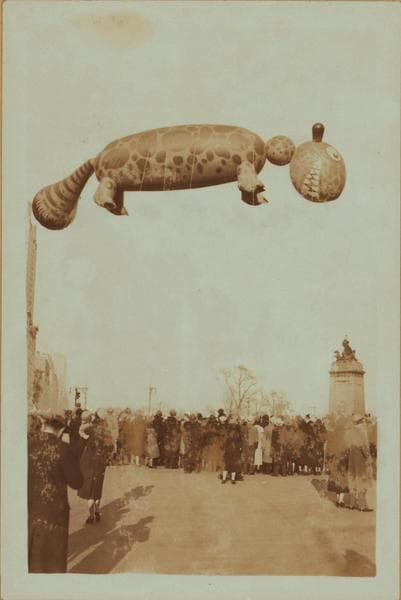 Celebrations - Parades - Municipal events - Macy's Thanksgiving Parade., 1932
