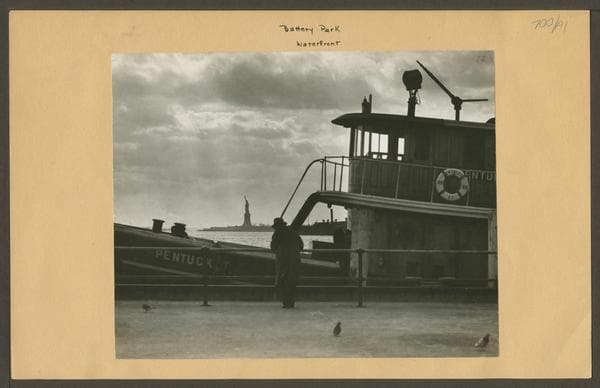 Manhattan: Battery Park waterfront, 1939