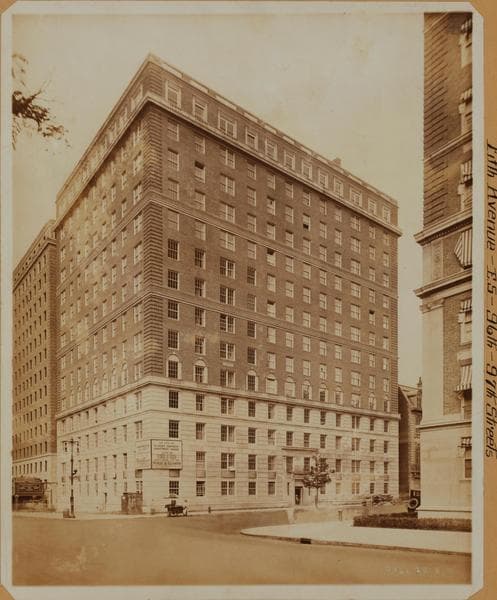 Manhattan: 5th Avenue - 96th Street, 1930