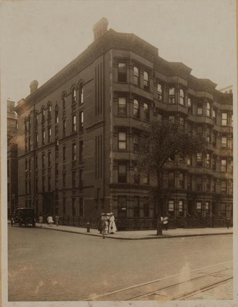 Manhattan: Broadway - 77th Street, 1920