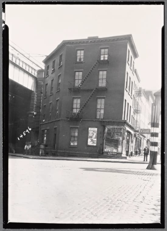 Tenement and El: York St.-6th Ave., Manhattan, 1935