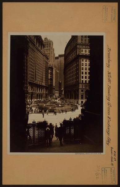 Manhattan: Broadway - Exchange Alley, 1935