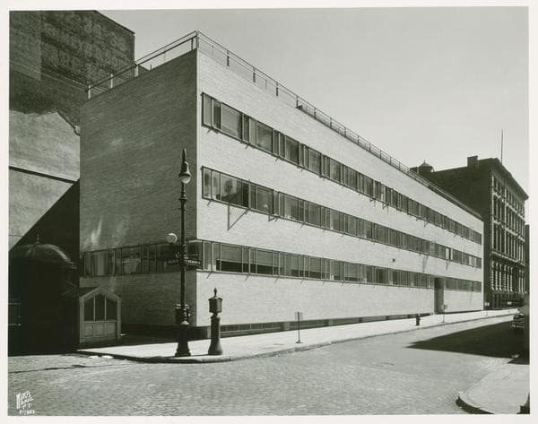 38 Bleecker Street - Mulberry Street