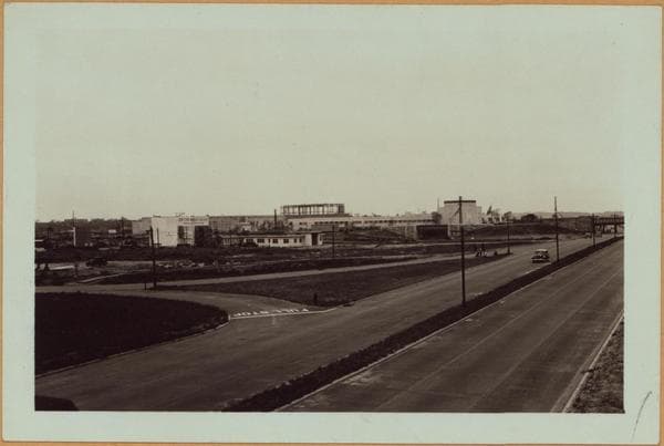 Queens: Grand Central Parkwa - Roosevelt Avenue, 1937–1938