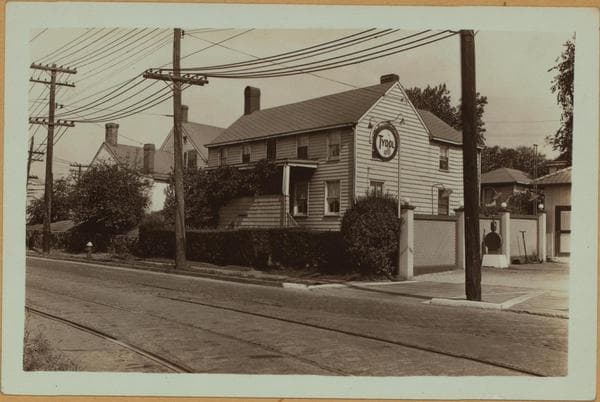 Richmond: Richmond Terrace - Elizabeth Avenue