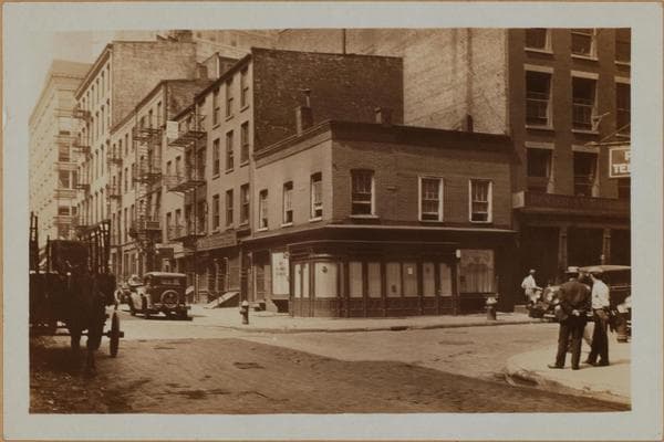 Manhattan: Gold Street - Spruce Street, 1930–1931
