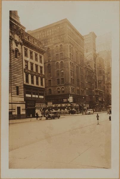 Manhattan: Broadway - Fulton Street, 1936