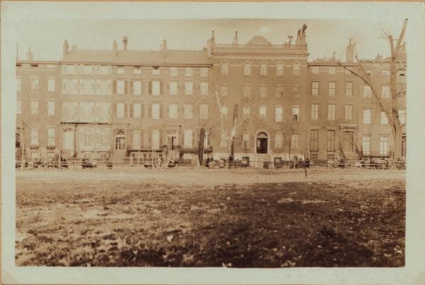 Manhattan: Washington Square North - 5th Avenue, 1930