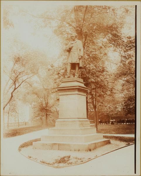 Manhattan: 5th Avenue - 103rd Street, 1945