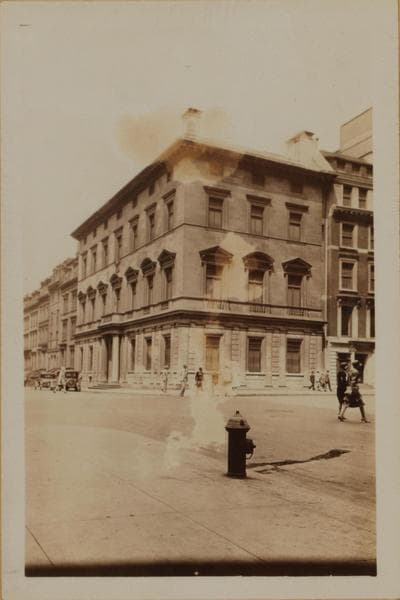 Manhattan: 5th Avenue - 49th Street, 1929