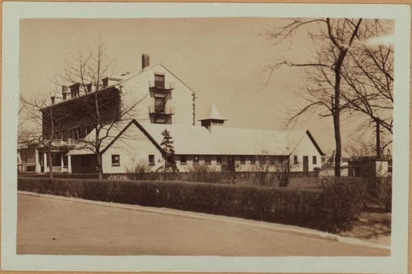 Manhattan: Welfare Island - Metropolitan Hospital., 1933