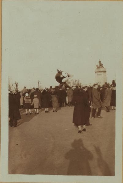 Celebrations - Parades - Municipal events - Macy's Thanksgiving Parade., 1932