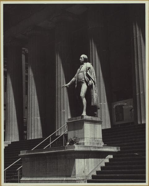 Manhattan: Nassau Street - Wall Street