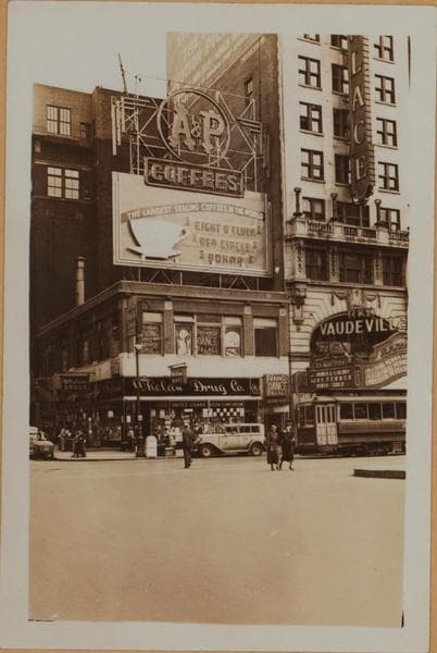 Manhattan: Broadway - 47th Street (West), 1933