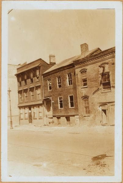Brooklyn: Scholes Street - Humboldt Street, 1934–1935