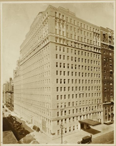 Manhattan: 5th Avenue - 9th Street (West), 1927