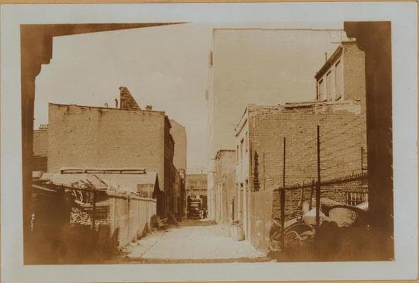 Manhattan: Charles Lane - Washington Street, 1931–1937