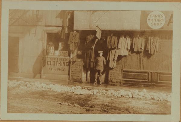 Occupations - Peddlers - Clothing., 1929
